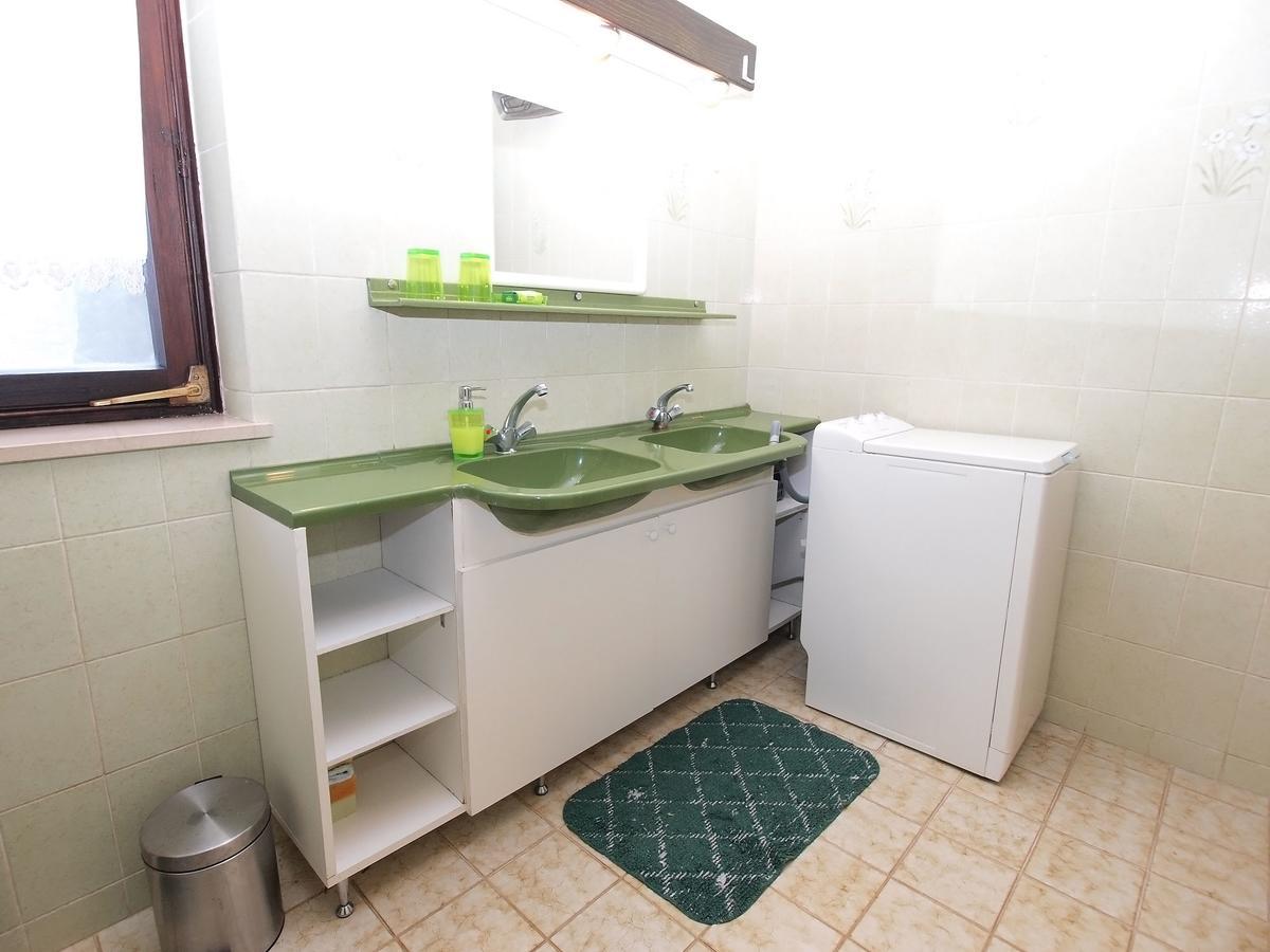 Apartments Dvorine 1210 بنجول المظهر الخارجي الصورة