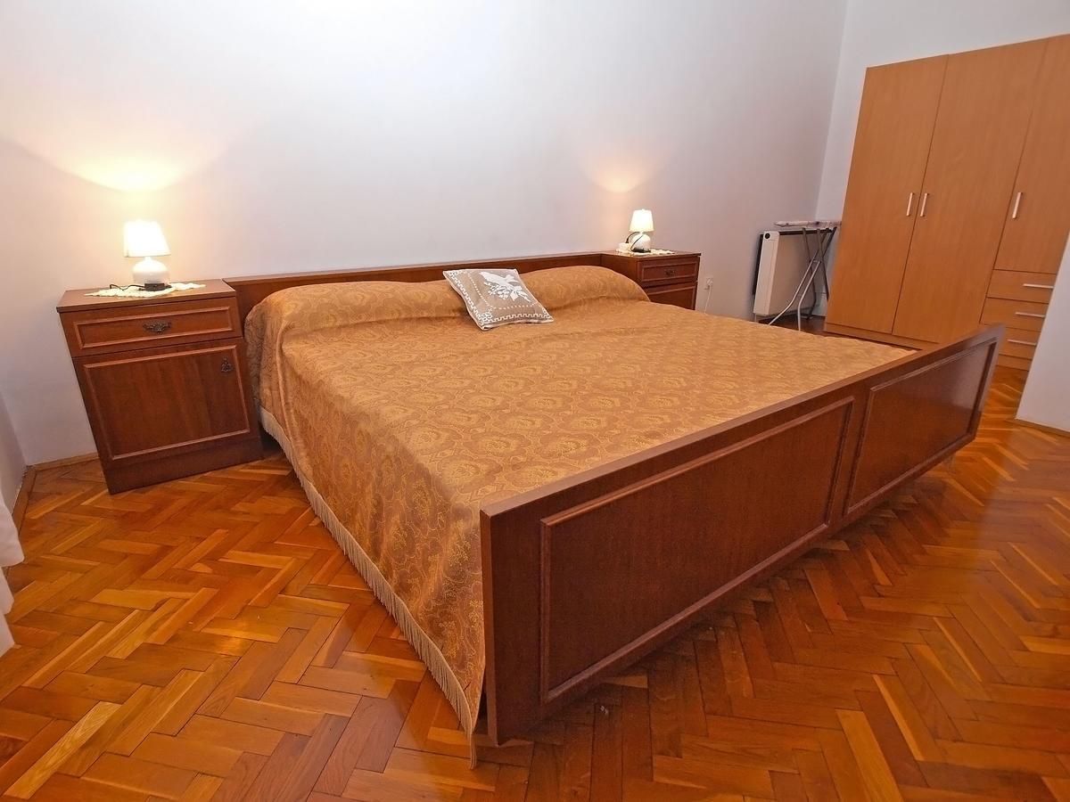 Apartments Dvorine 1210 بنجول المظهر الخارجي الصورة