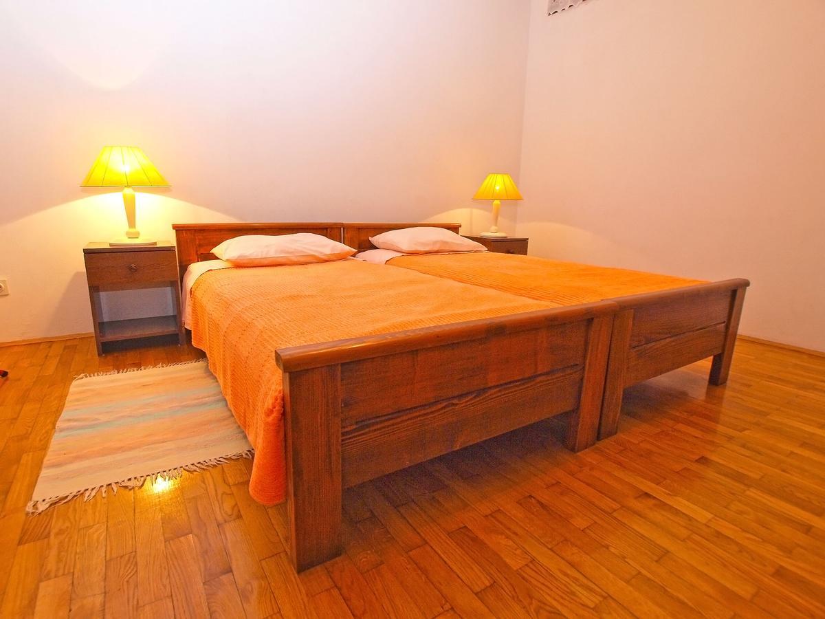 Apartments Dvorine 1210 بنجول المظهر الخارجي الصورة